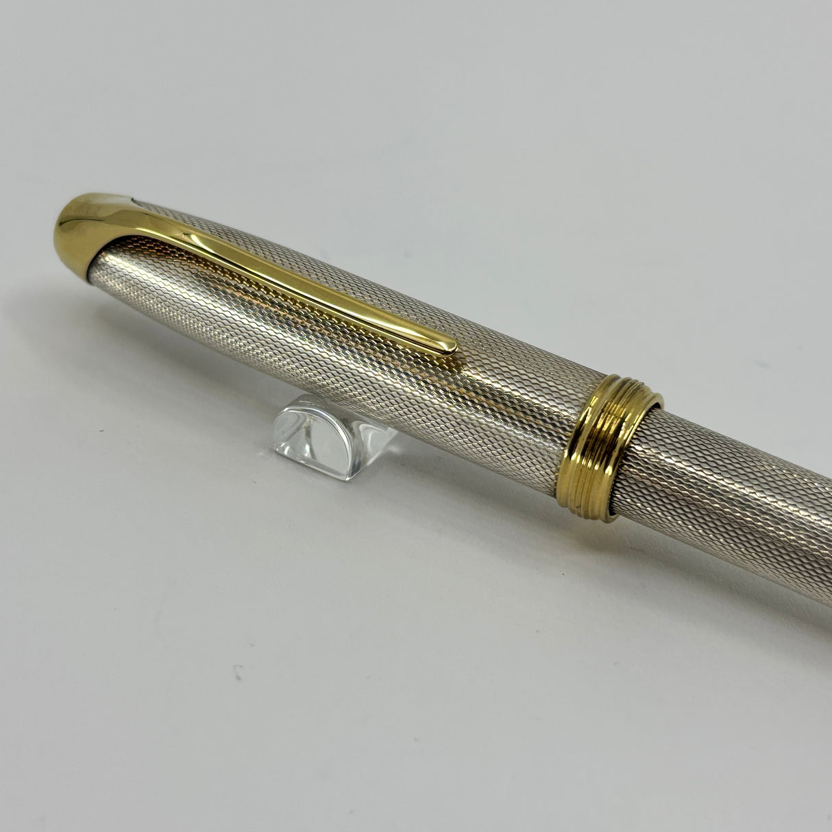 Cross Pinnacle Sterling Silver Barleycorn Fountain Pen - Broad 18kt Gold Nib