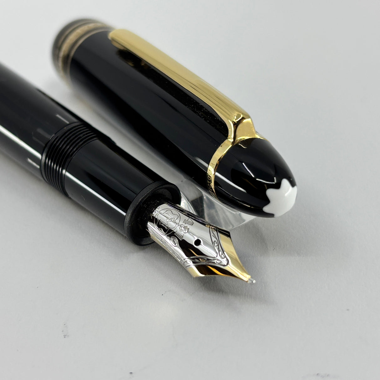 Montblanc Black Meisterstuck #146 LeGrand Fountain Pen - Fine 14kt Gold Nib