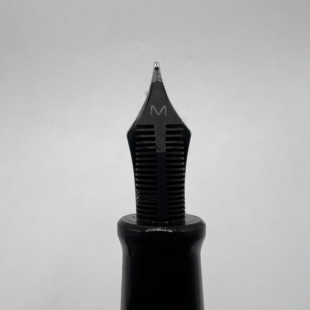 Aurora Celestial Blue Talentum Fountain Pen - Medium 14kt Gold Nib