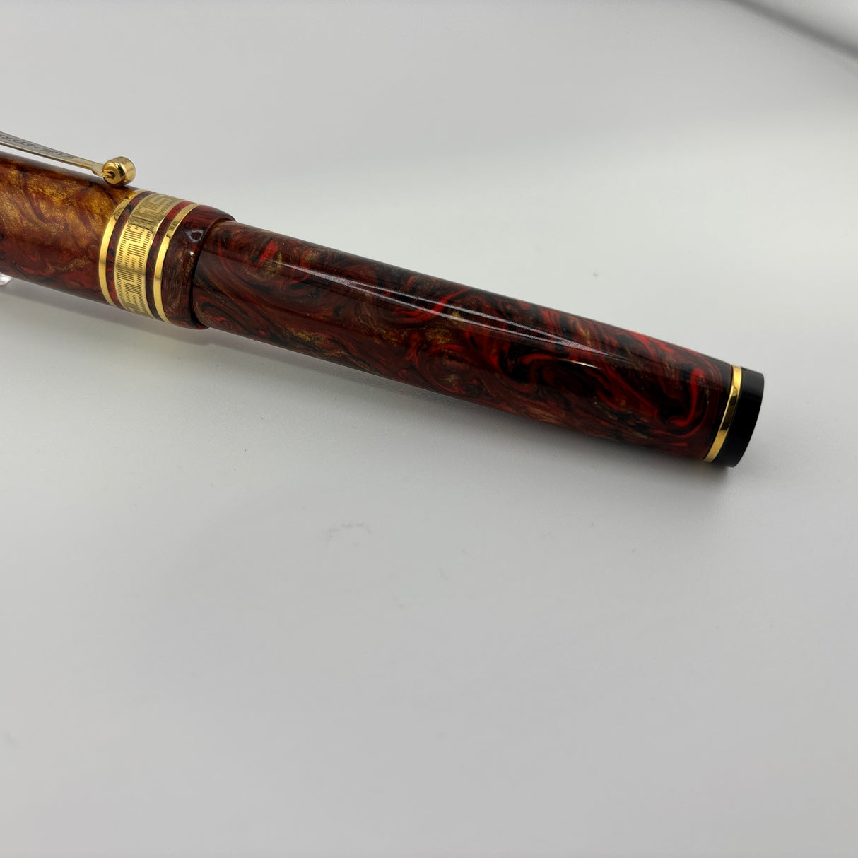 Wahl Eversharp Decoband Volcano Red Oversized Fountain Pen - Medium #8 Size 14kt Gold Nib