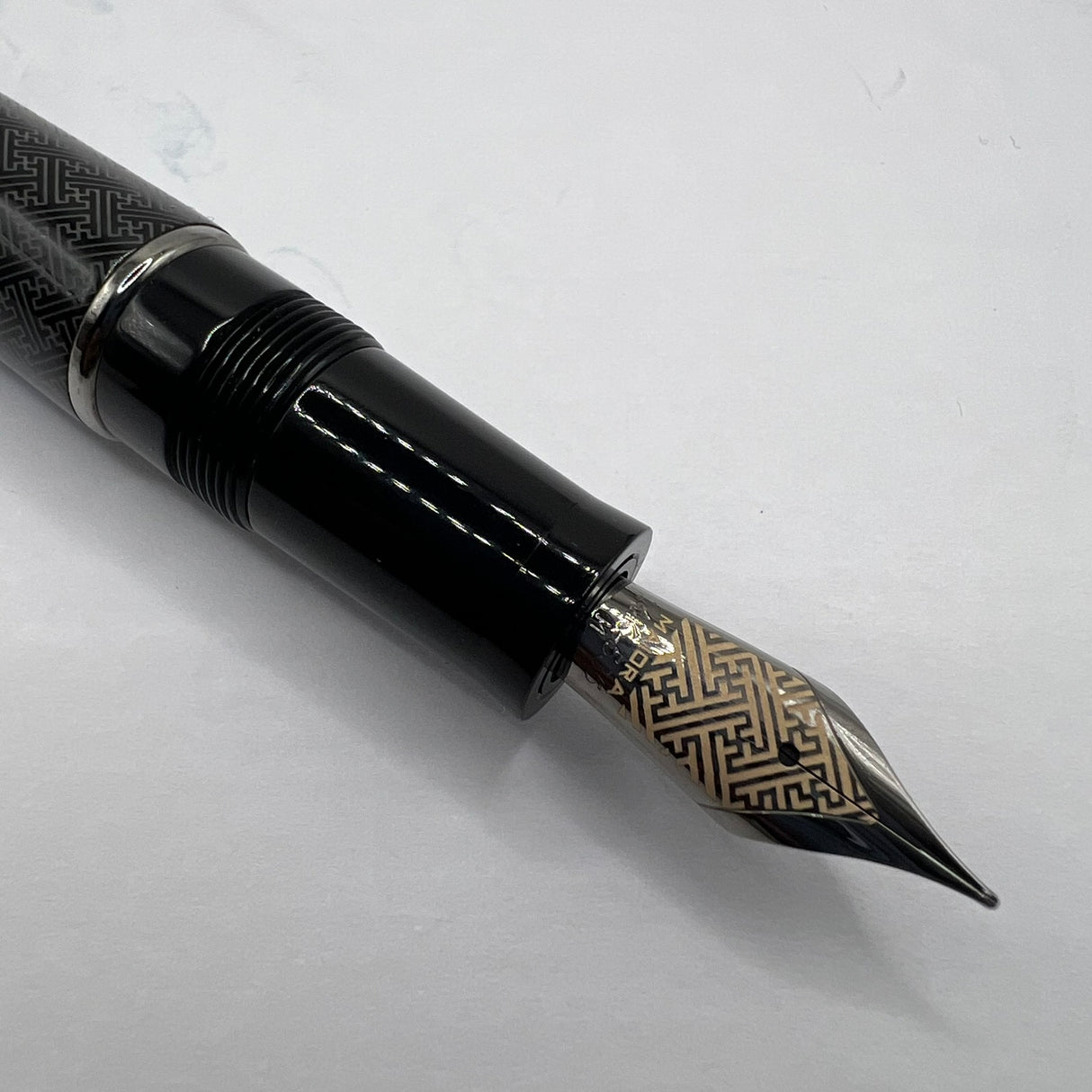 Maiora Dedalo Limited Edition Fountain Pen - Medium 14kt Gold Nib