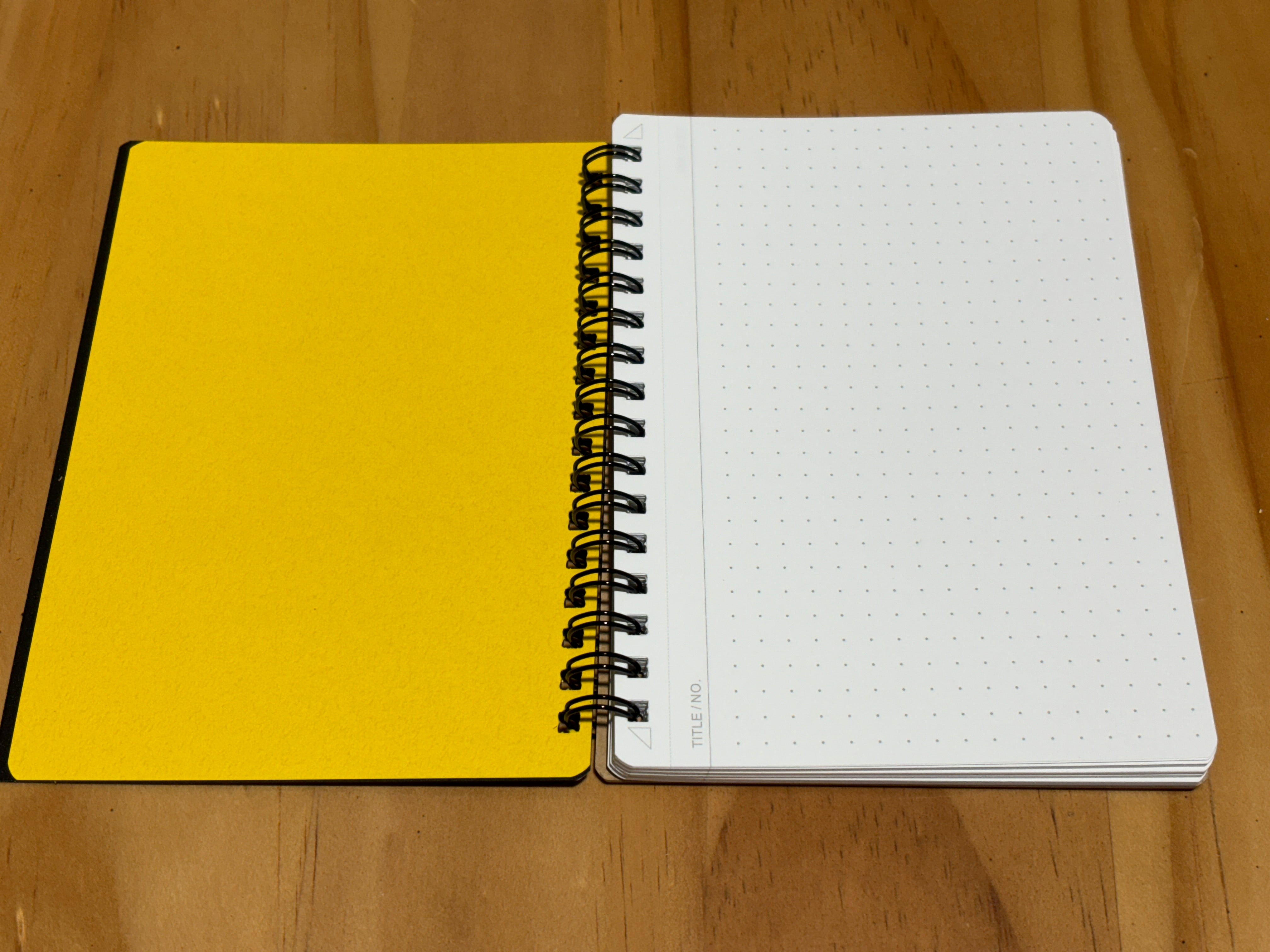OMAS Notepad Black Premium Lined Notepad - 100 Sheets A6 format.