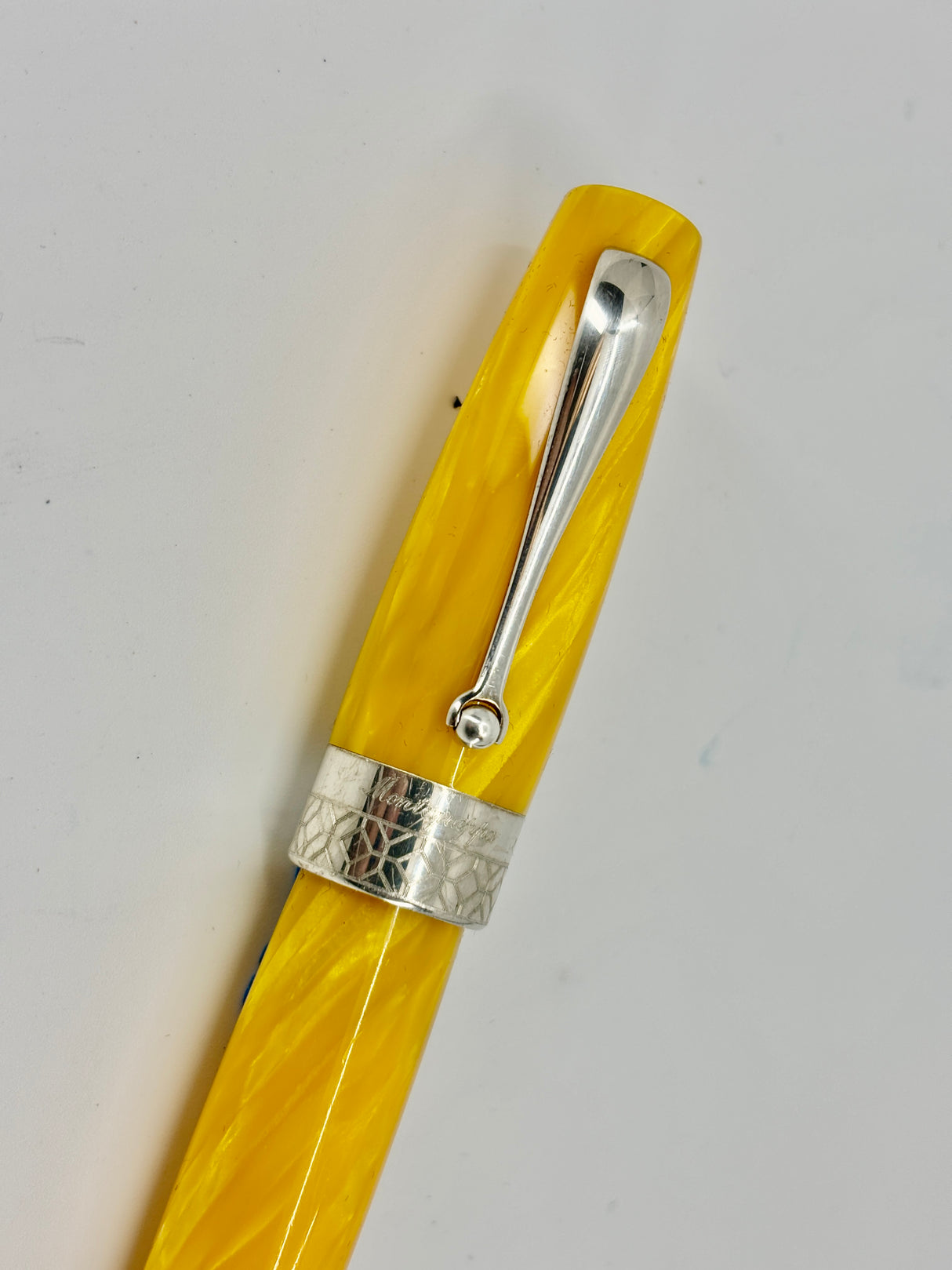 Montegrappa Miya #450 Fountain Pen – Lustrous Yellow Celluloid