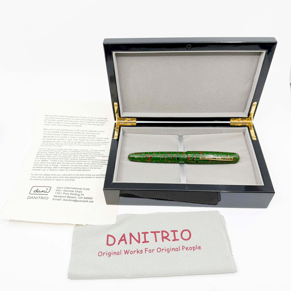 Danitrio Kara-Nuri Green (+Red/Black/Gold) Urushi Hand Painted Lacquer Over-Sized Fountain Pen - Fine 18kt Gold Nib