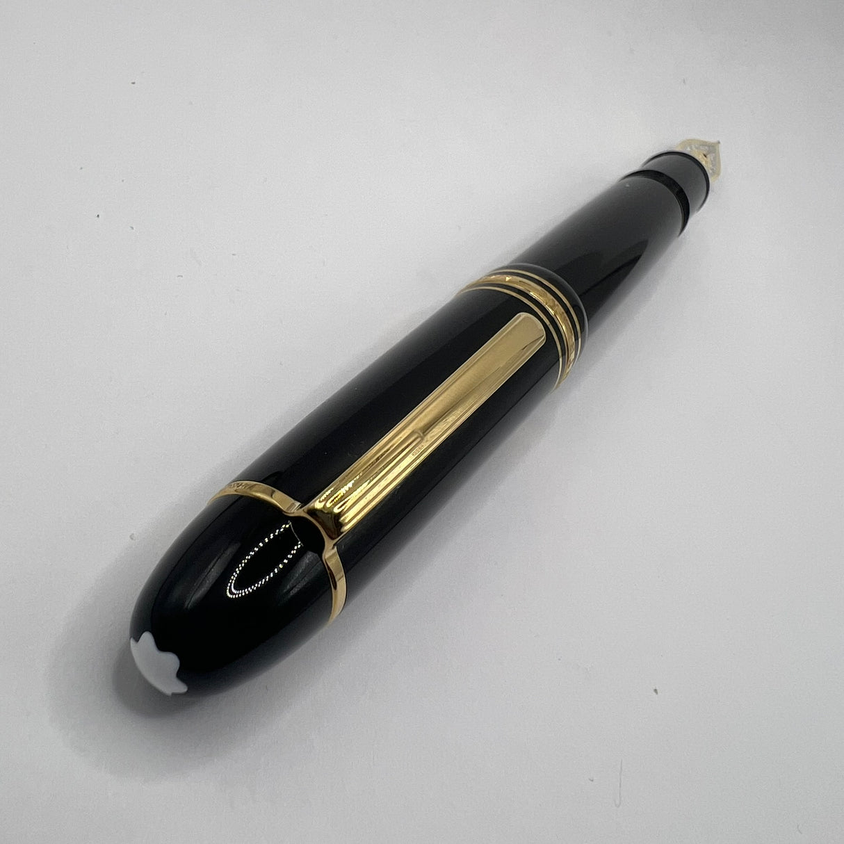 Montblanc Meisterstuck #149 Fountain Pen - Medium 18kt Gold Nib