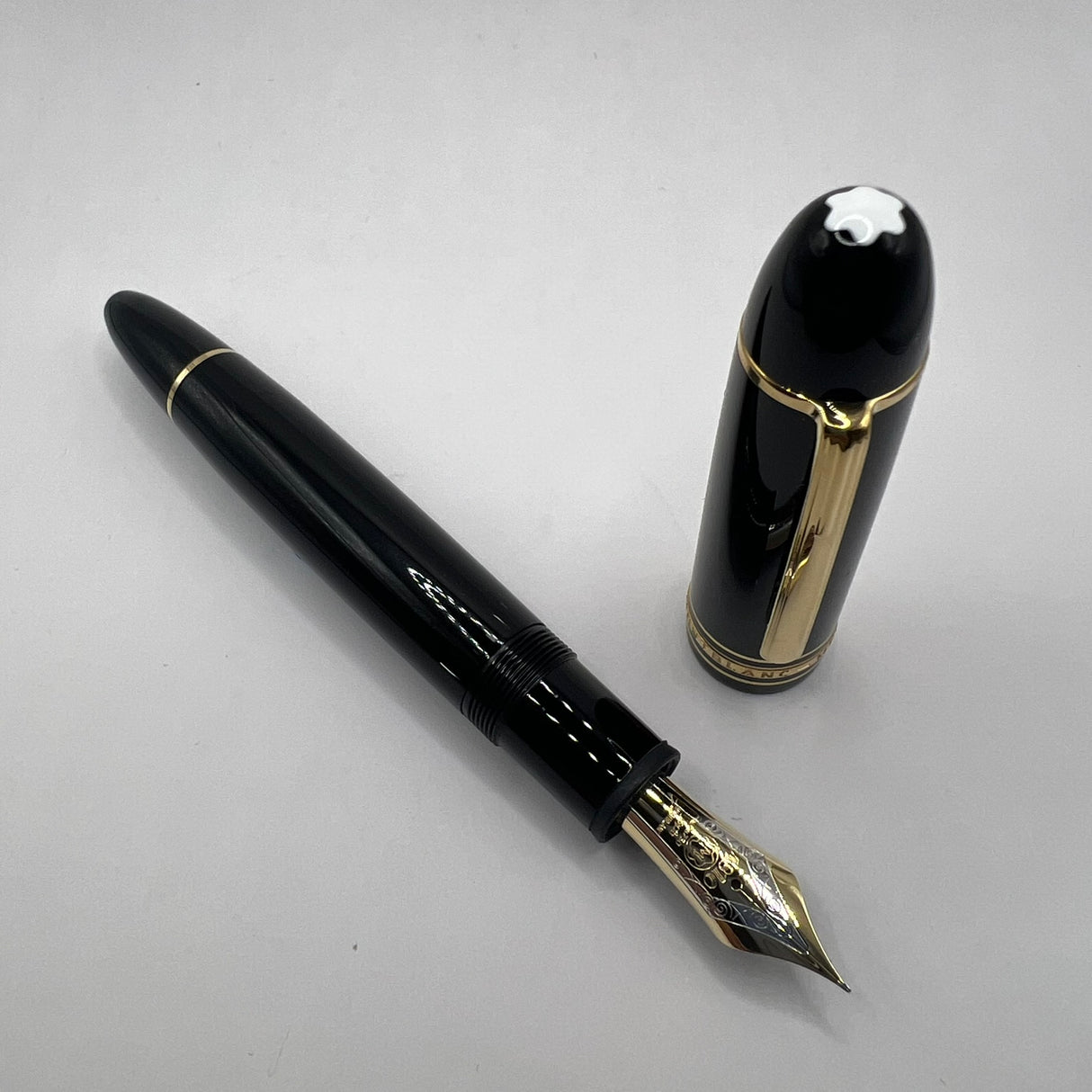 Montblanc Meisterstuck #149 Fountain Pen - Medium 18kt Gold Nib