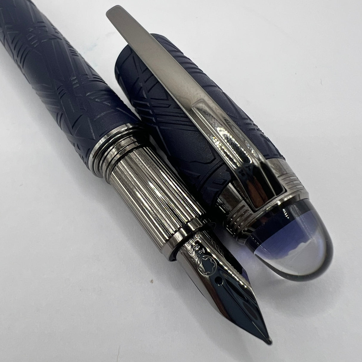 Montblanc Starwalker Space Blue Fountain Pen  - Medium 14kt Gold Nib