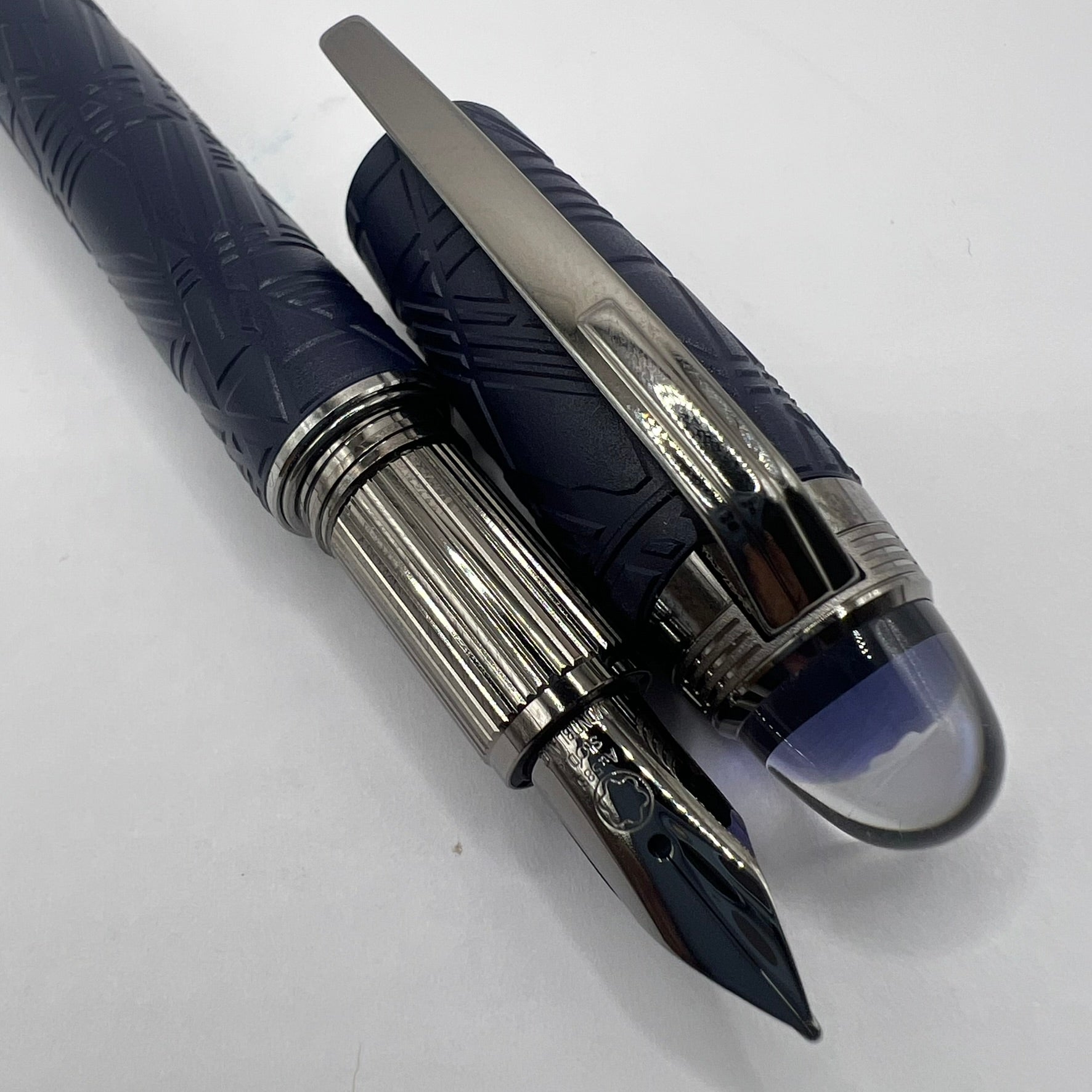 Montblanc Starwalker Space Blue Fountain Pen  - Medium 14kt Gold Nib