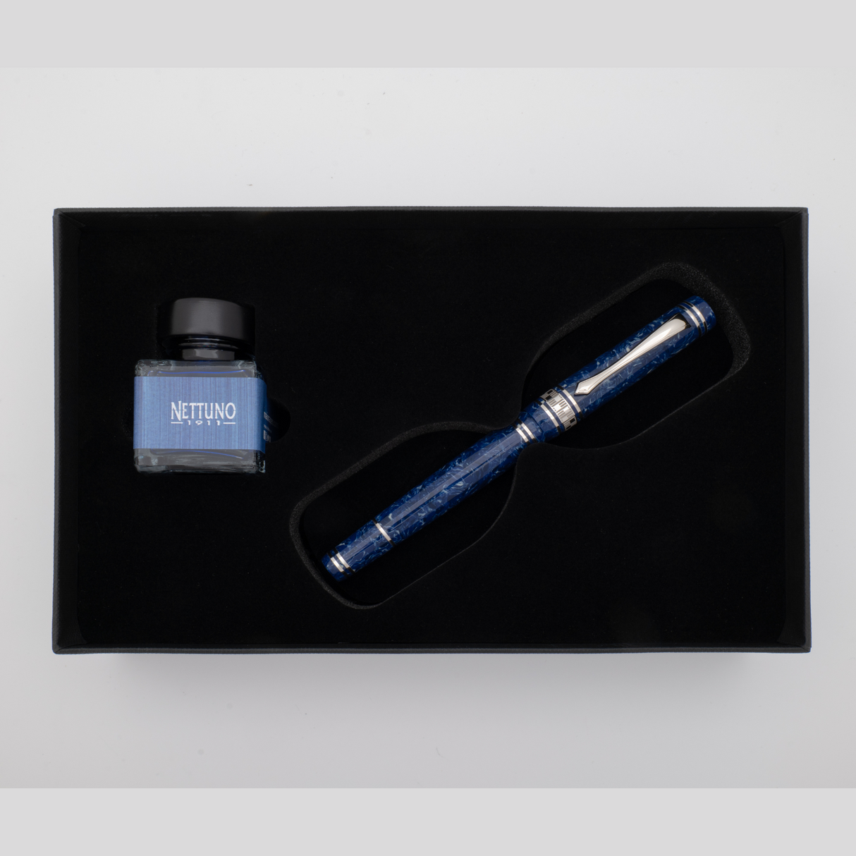 Nettuno Superba Sapphire Blue Fountain Pen