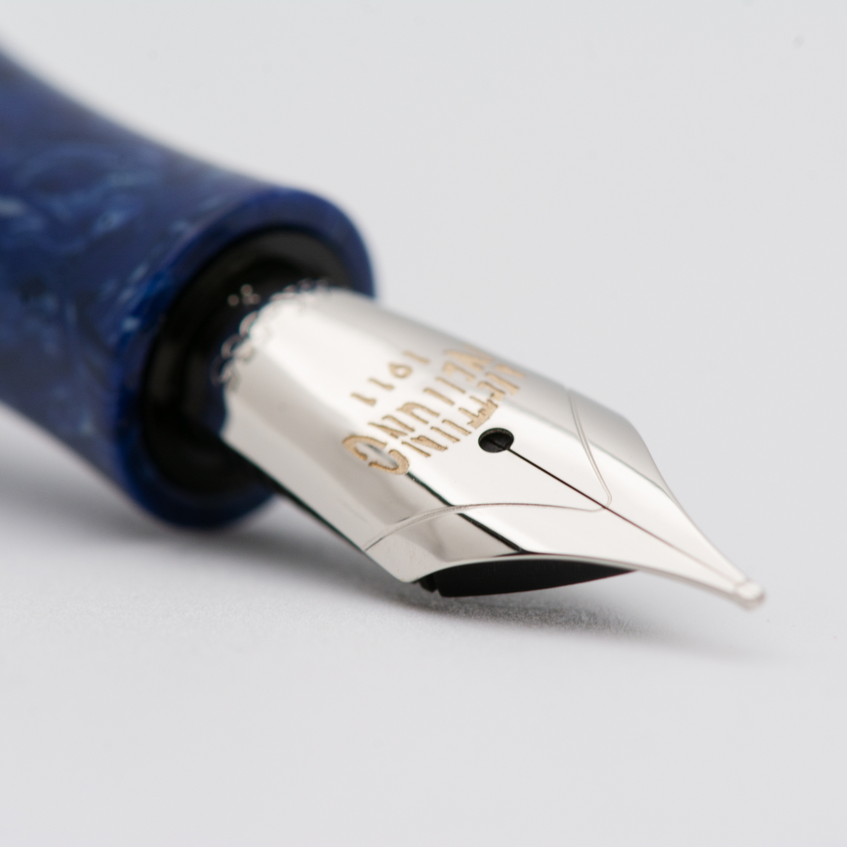 Nettuno Superba Sapphire Blue Fountain Pen