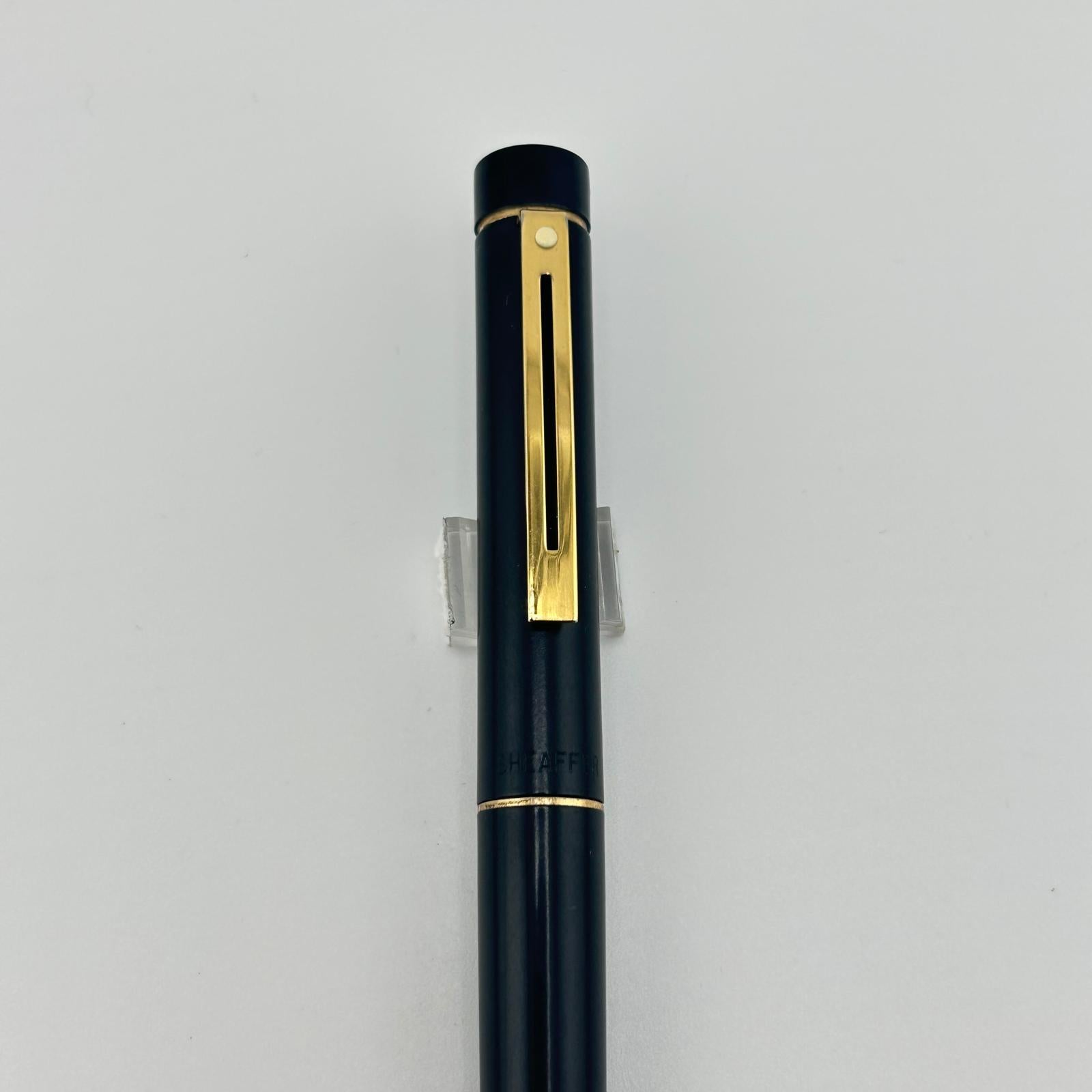 Sheaffer Targa Black Matte Gold Nib 14K Circa 1980 - Fountain Pen