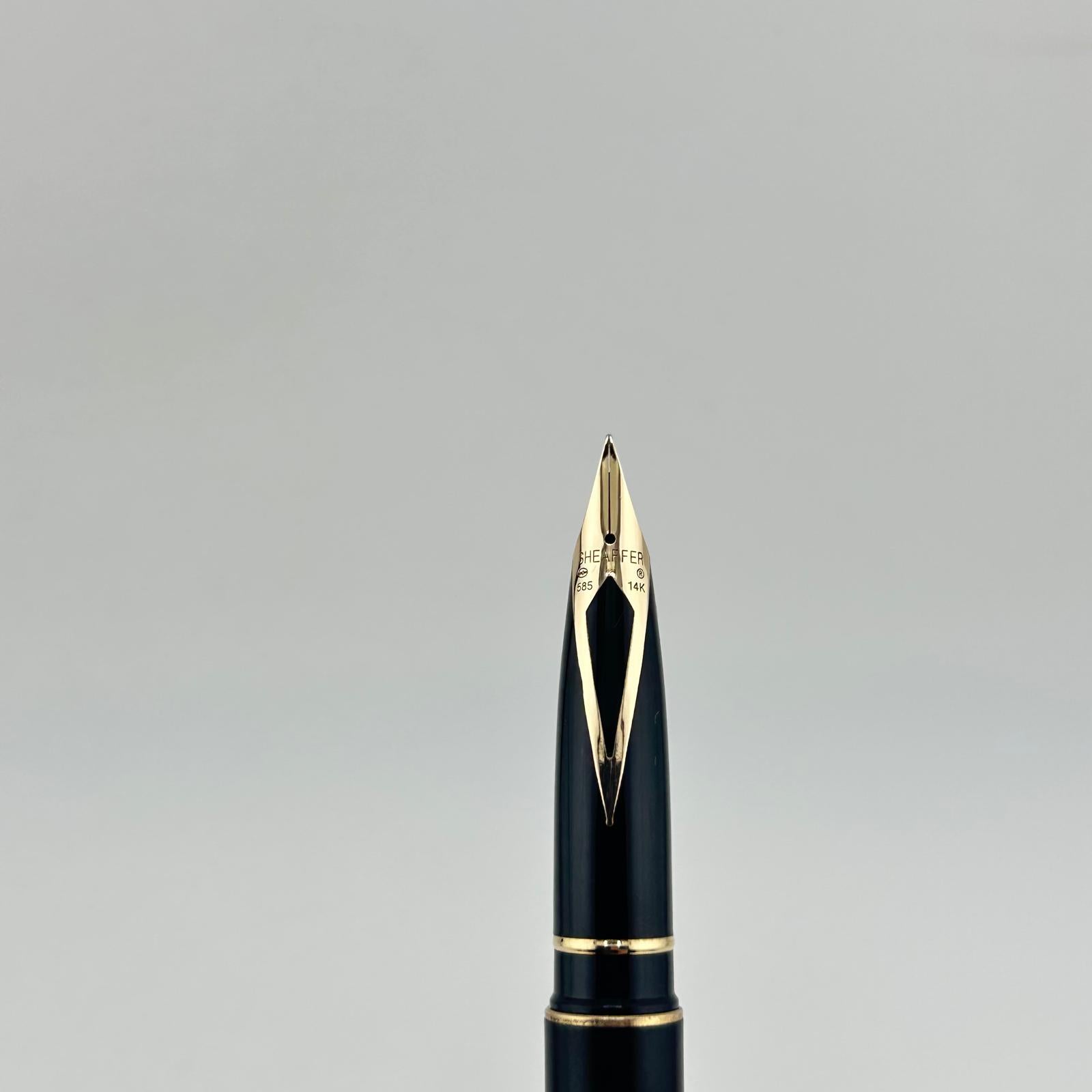 Sheaffer Targa Black Matte Gold Nib 14K Circa 1980 - Fountain Pen