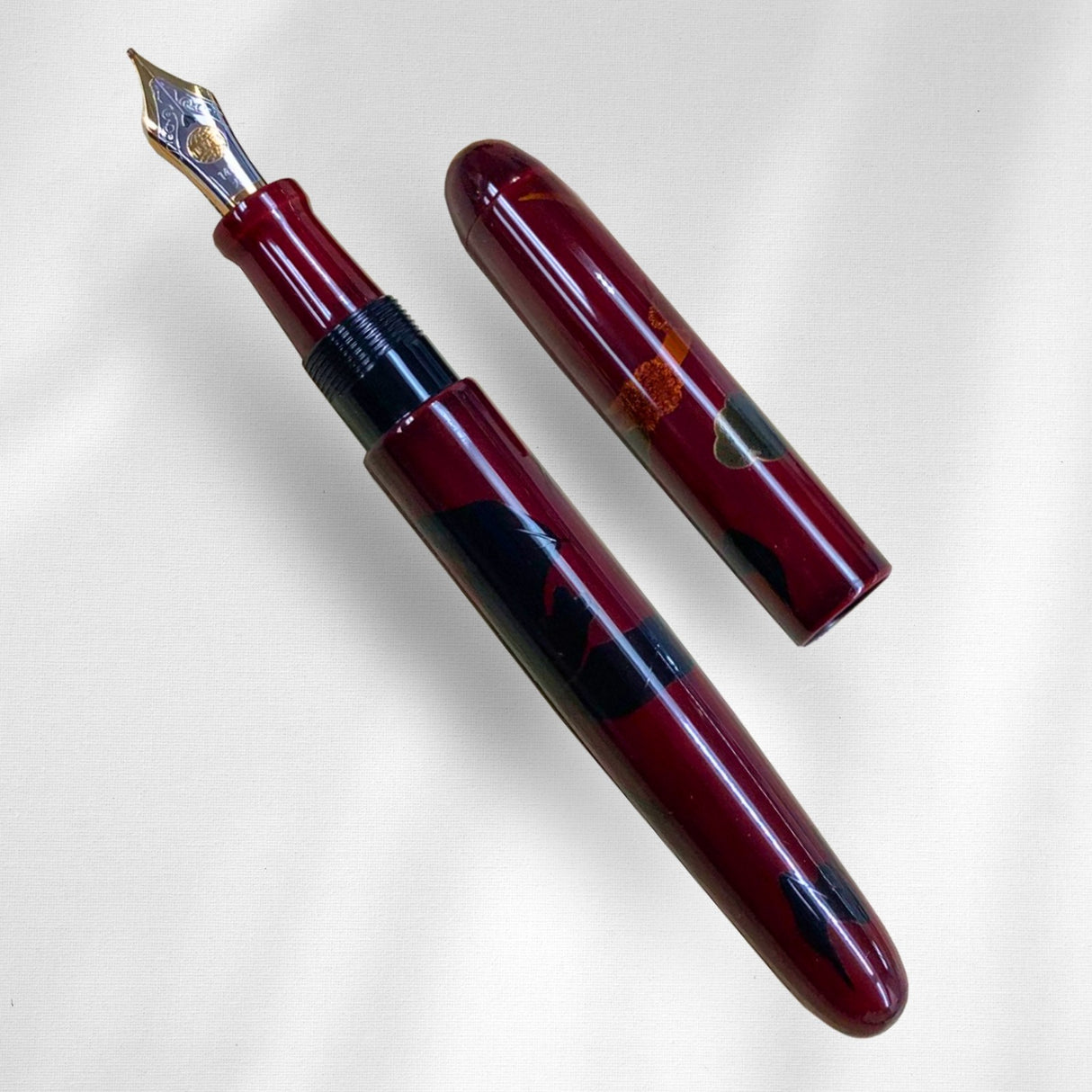 Nakaya Portable Writer Kuro Tamenuri Maki-e Bat Fountain Pen - Broad 14kt Gold Nib