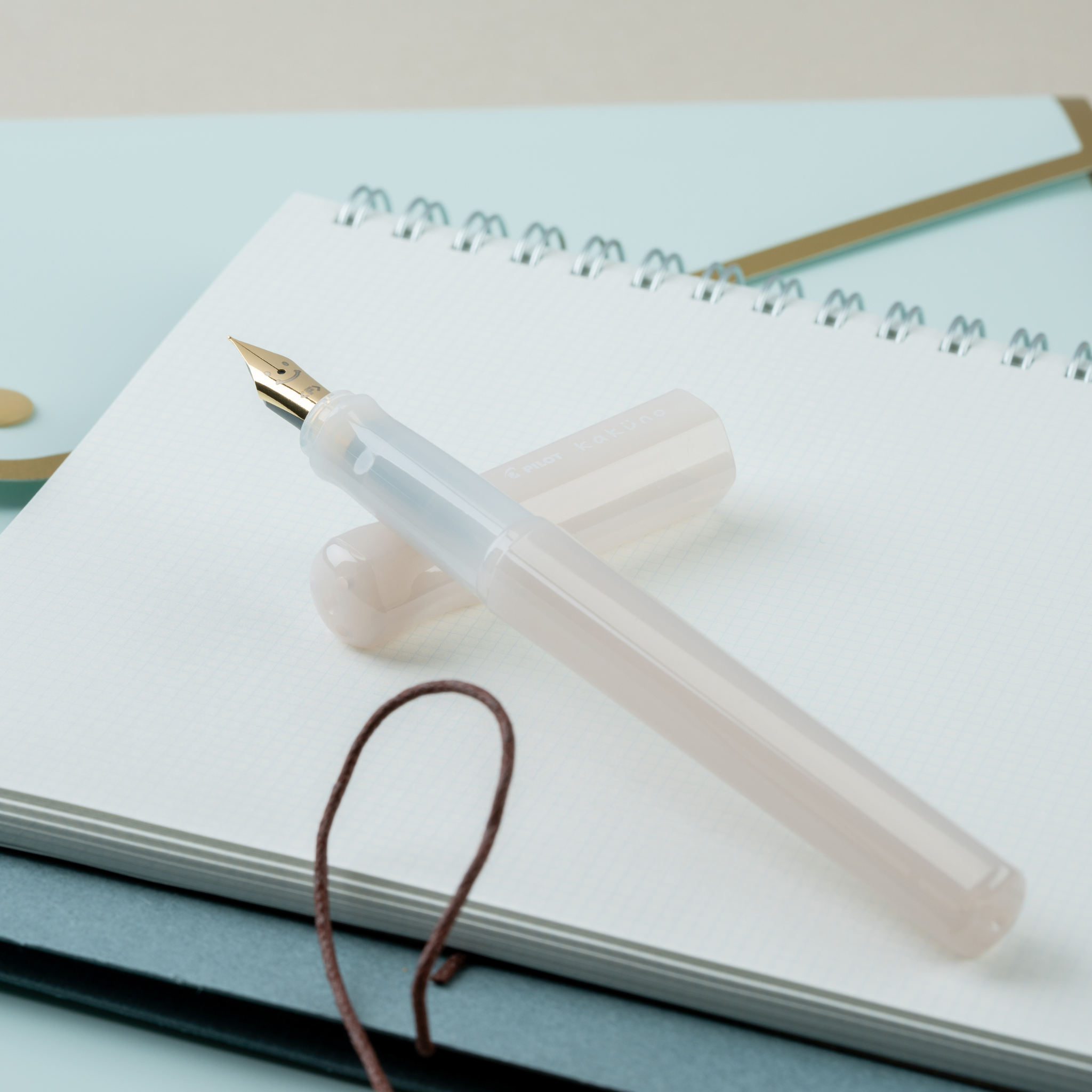 Pilot Kaküno Cumulus White Collection