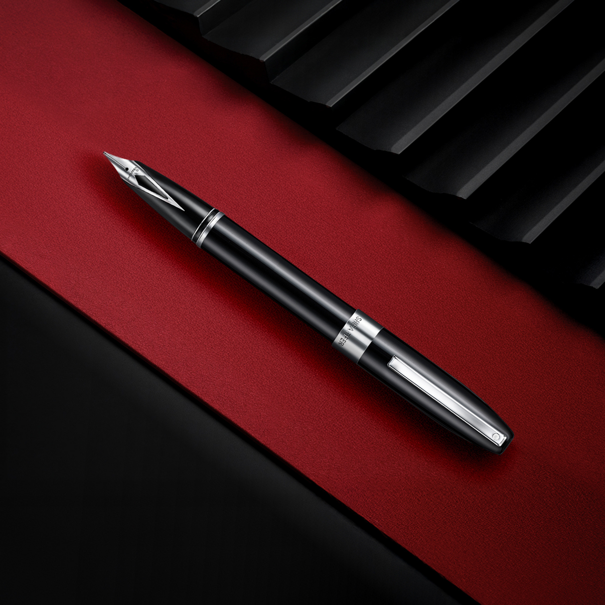 Sheaffer Legacy Glossy Black Fountain Pen Collection
