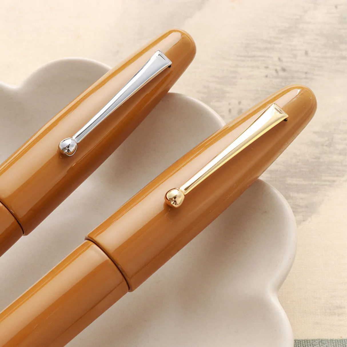 Wancher Dream Pen True Urushi Yellow w/ Gold Plated Clip Fountain Pen