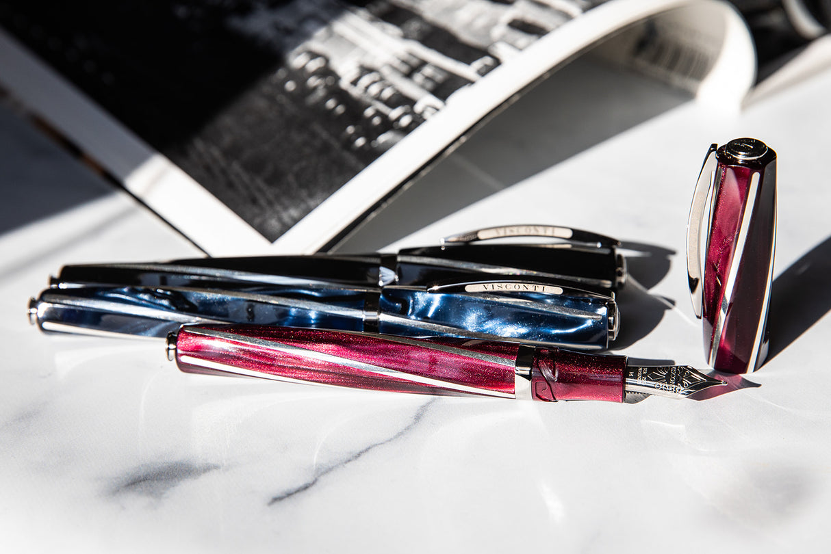 Visconti Divina Elegance Imperial Blue Oversize - Fountain Pen