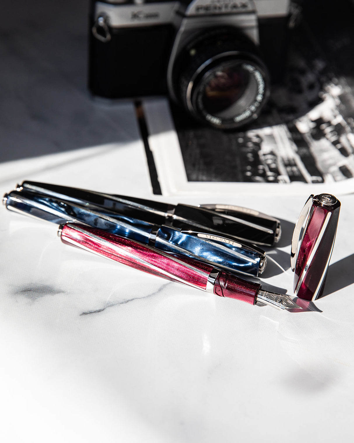Visconti Divina Elegance Imperial Blue Oversize - Fountain Pen
