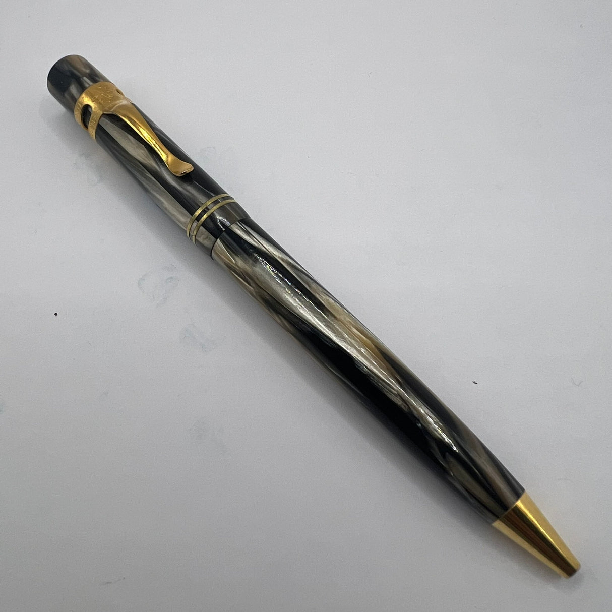 Visconti Ragtime II Blonde & Black Celluloid Ballpoint Pen
