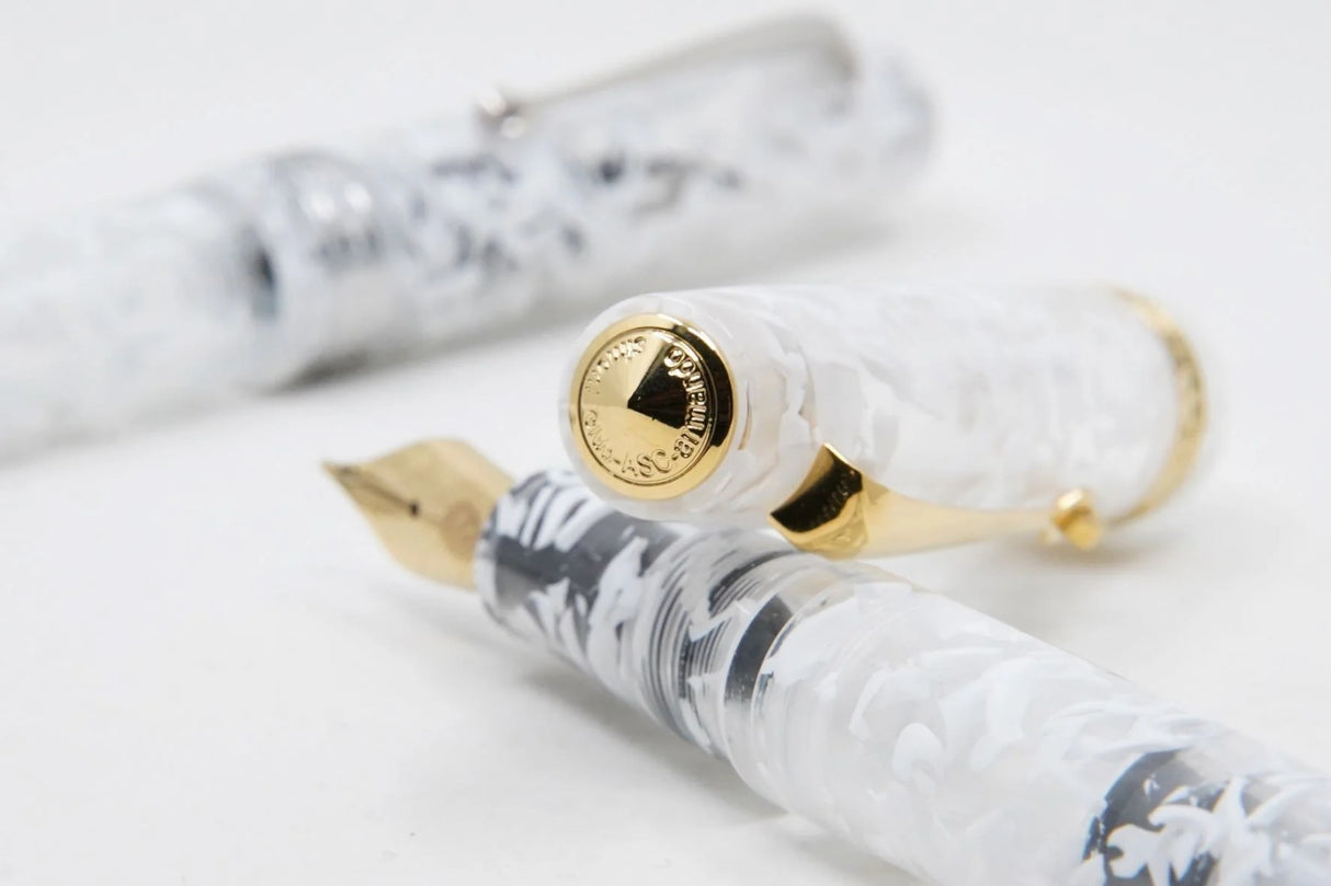 ASC Studio White Guatemala Gold Trim - Fountain Pen