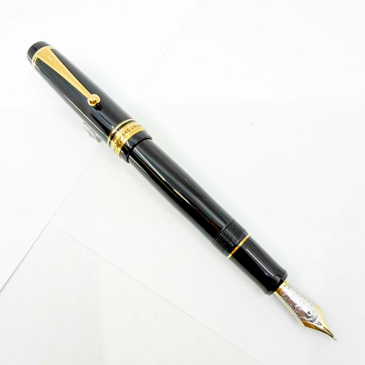 Pilot Custom 845 Black Urushi Fountain Pen (Earlier Style) - Broad 18kt Gold Nib
