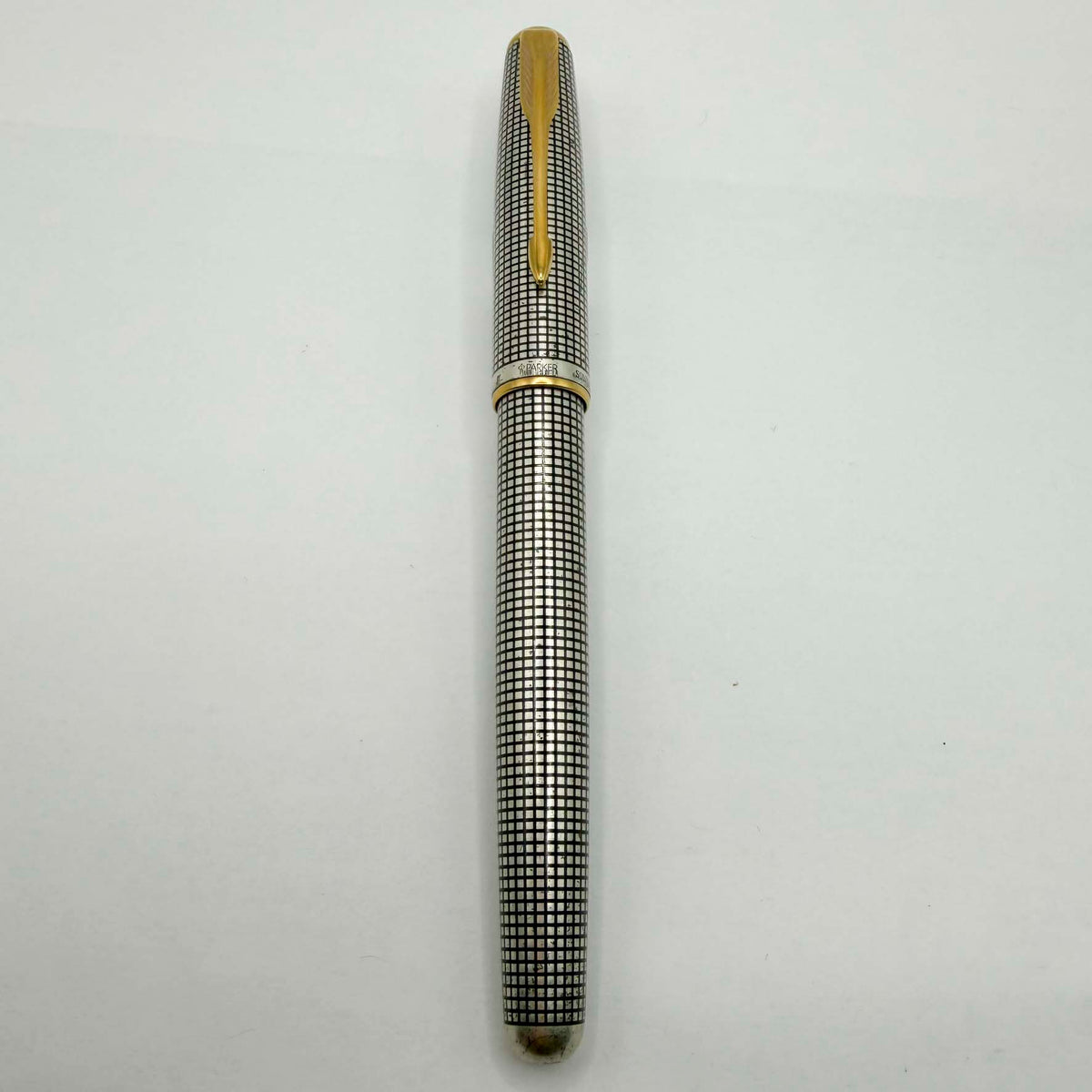 Parker Sonnet Sterling Silver Cisele Cross Hatch Fountain Pen - Medium 18kt Gold Nib