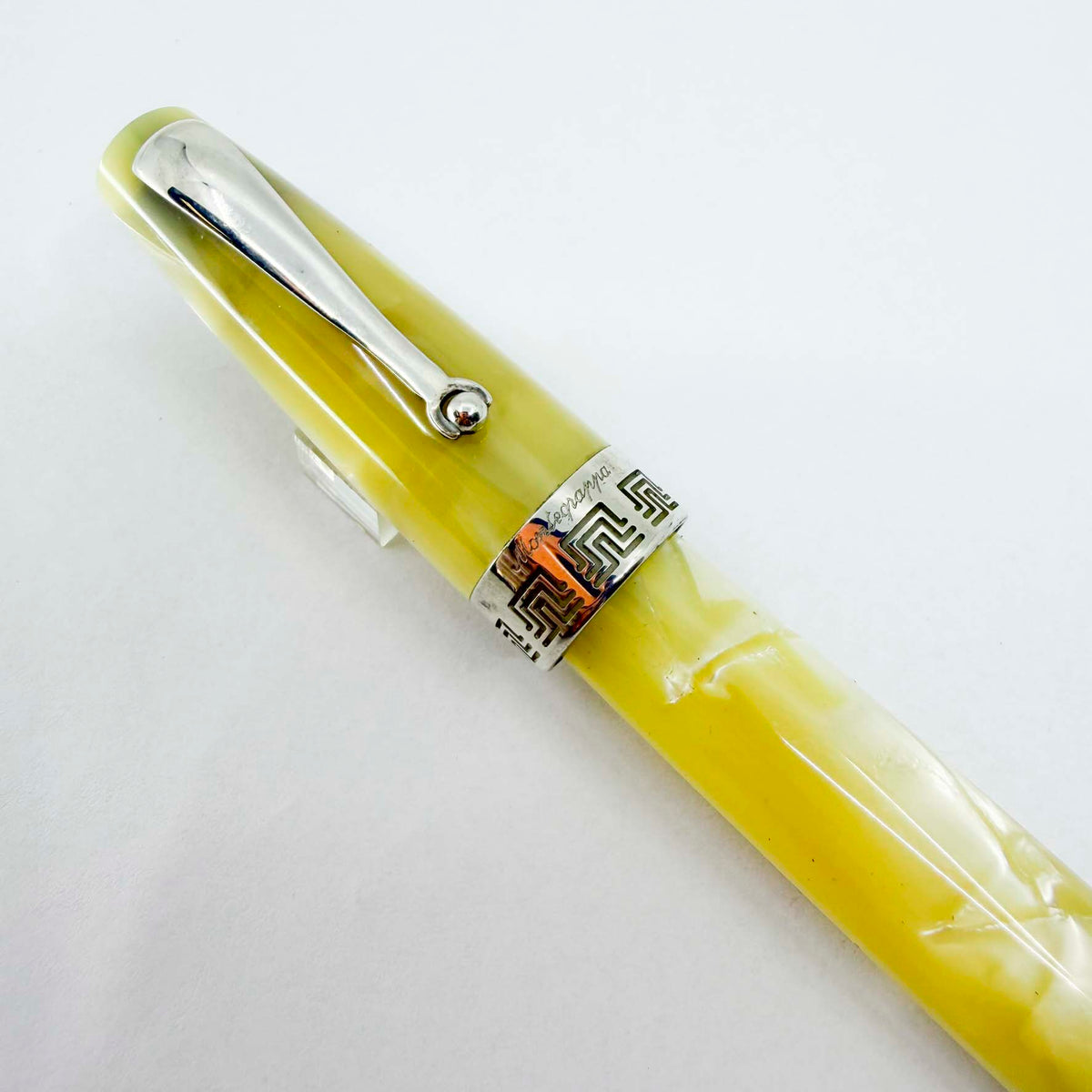 Montegrappa Historia Lustrous "Ivory Parchment" Celluloid Limited Edition Fountain Pen - Medium 18kt Gold Nib