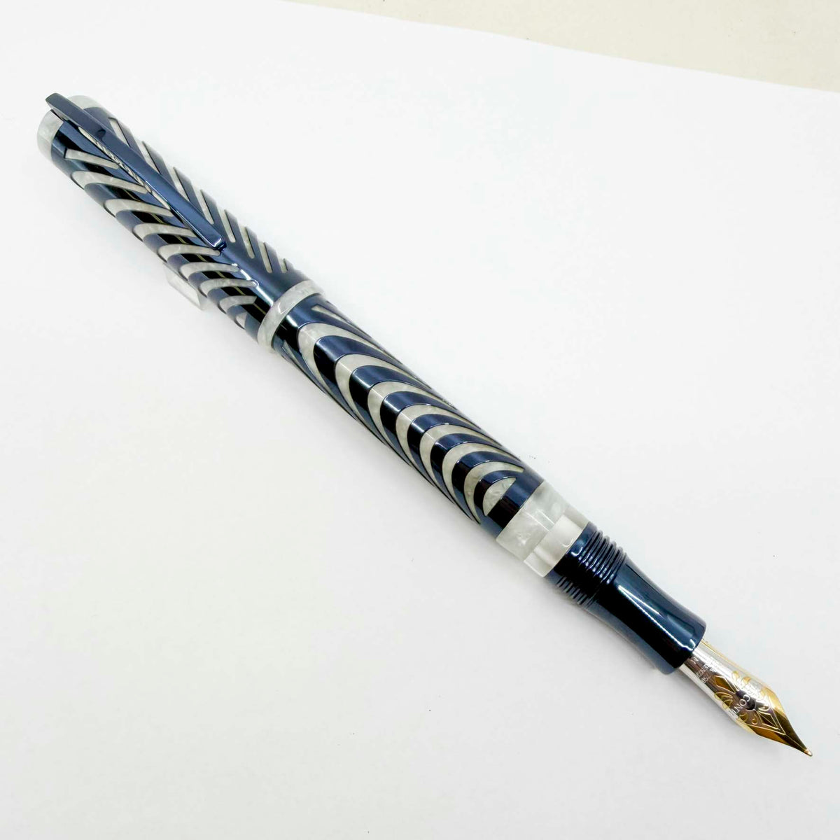 Visconti Ripple Silver Metallic Blue Limited Edition Fountain Pen - Medium 18kt Gold Nib