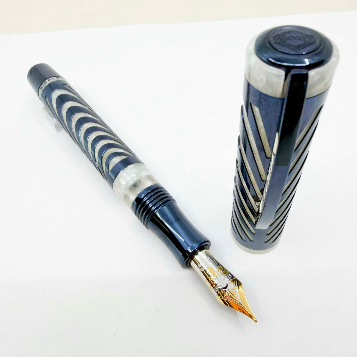 Visconti Ripple Silver Metallic Blue Limited Edition Fountain Pen - Medium 18kt Gold Nib