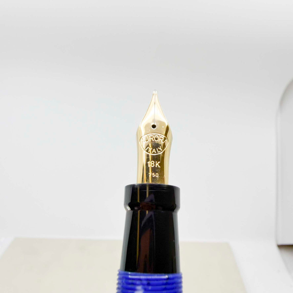Aurora Internazionale Blue Marble Auroroloide Limited Edition Fountain Pen - Medium 18kt Gold Nib