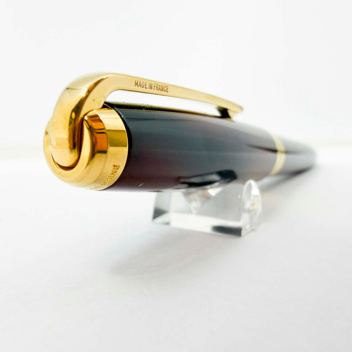 S.T. DuPont Orpheo Laque Ecaille Ballpoint Pen - Marbled Black & Burnished Burgundy Laque