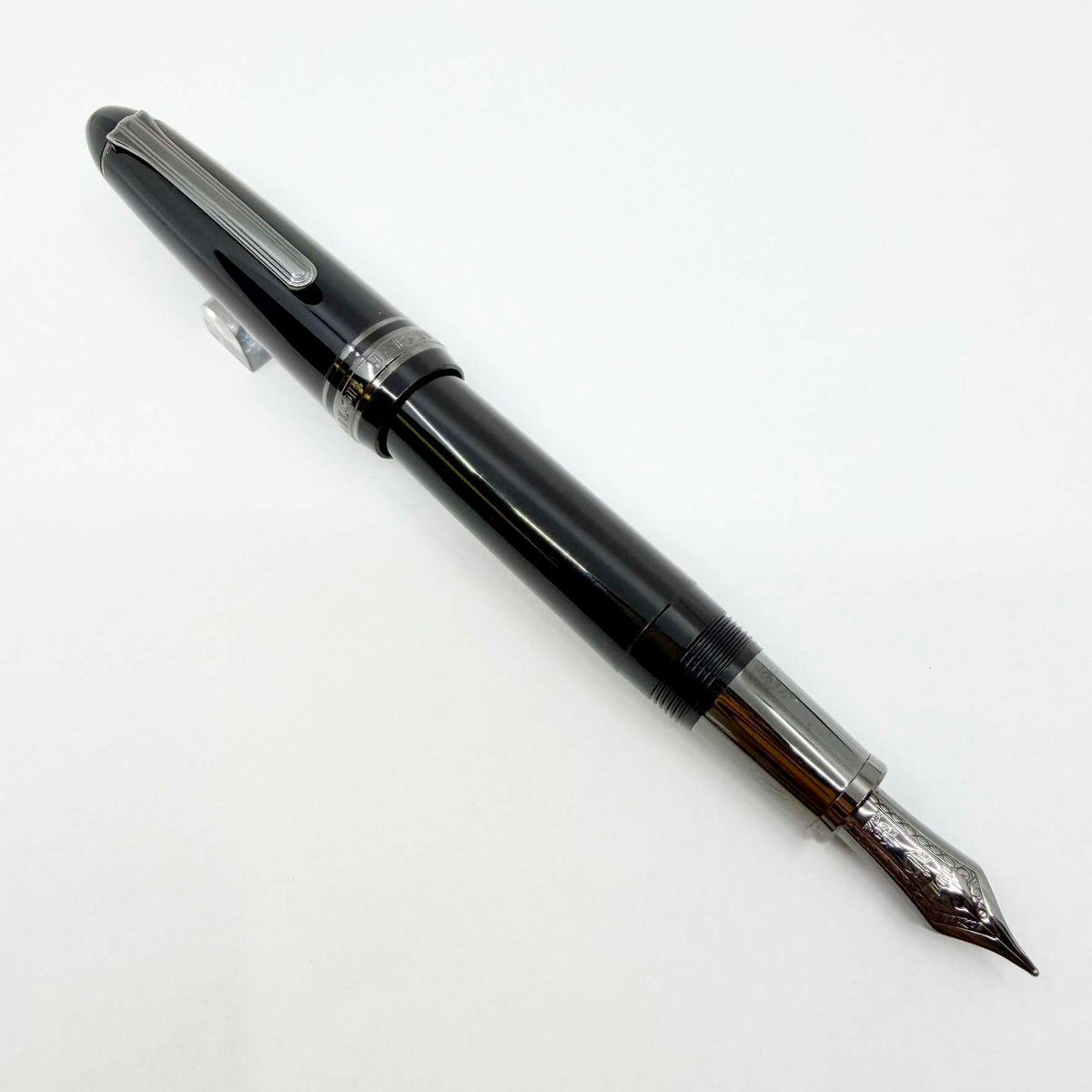 Sailor 1911 Large Black Luster Special Edition Fountain Pen - Broad 21kt Gold Nib
