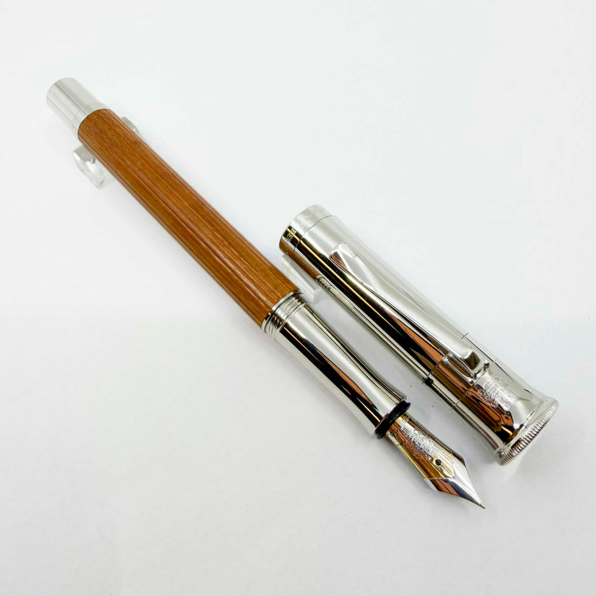 Graf von Faber Castell Classic Pernambuco Fountain Pen - Fine 18kt Gold Nib
