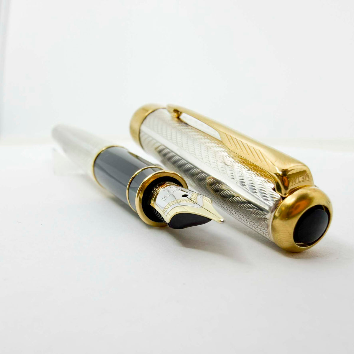 Parker Sonnet Fougere Sterling Silver Fountain Pen - Fine 18kt Gold Nib