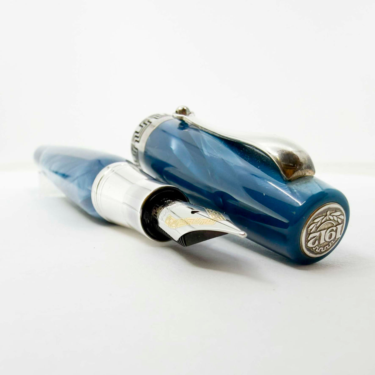 Montegrappa Miya Lustrous Turquoise Celluloid Fountain Pen - Medium 18kt Gold Nib