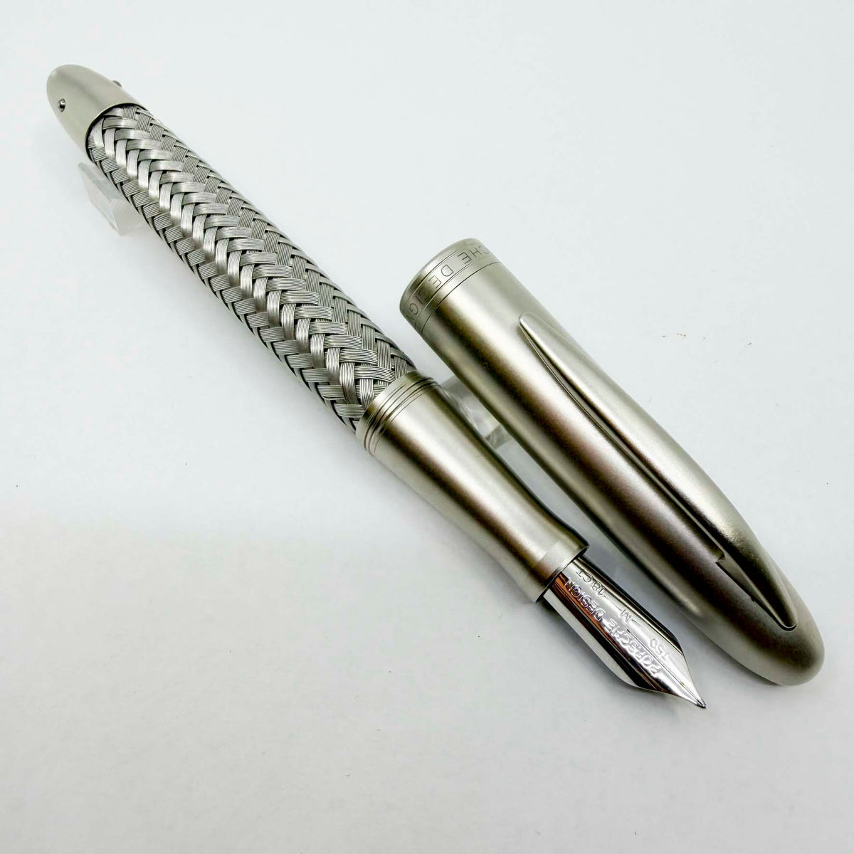 Porsche Design P3100 Tec-Flex Fountain Pen - Medium 18kt Gold Nib - MINT!
