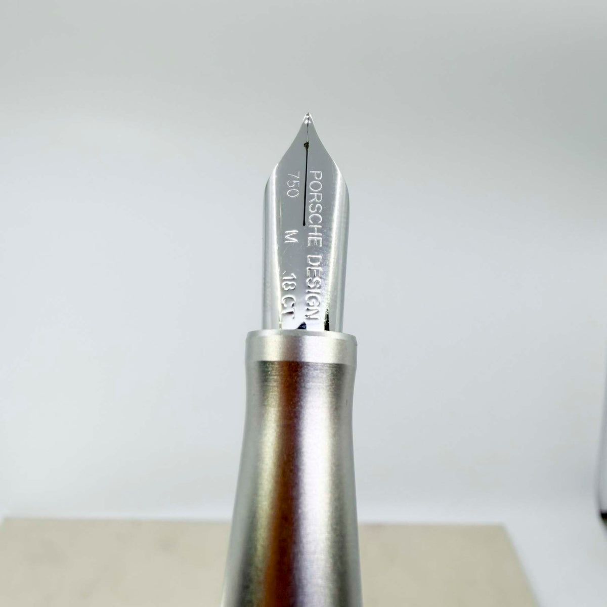 Porsche Design P3100 Tec-Flex Fountain Pen - Medium 18kt Gold Nib - MINT!