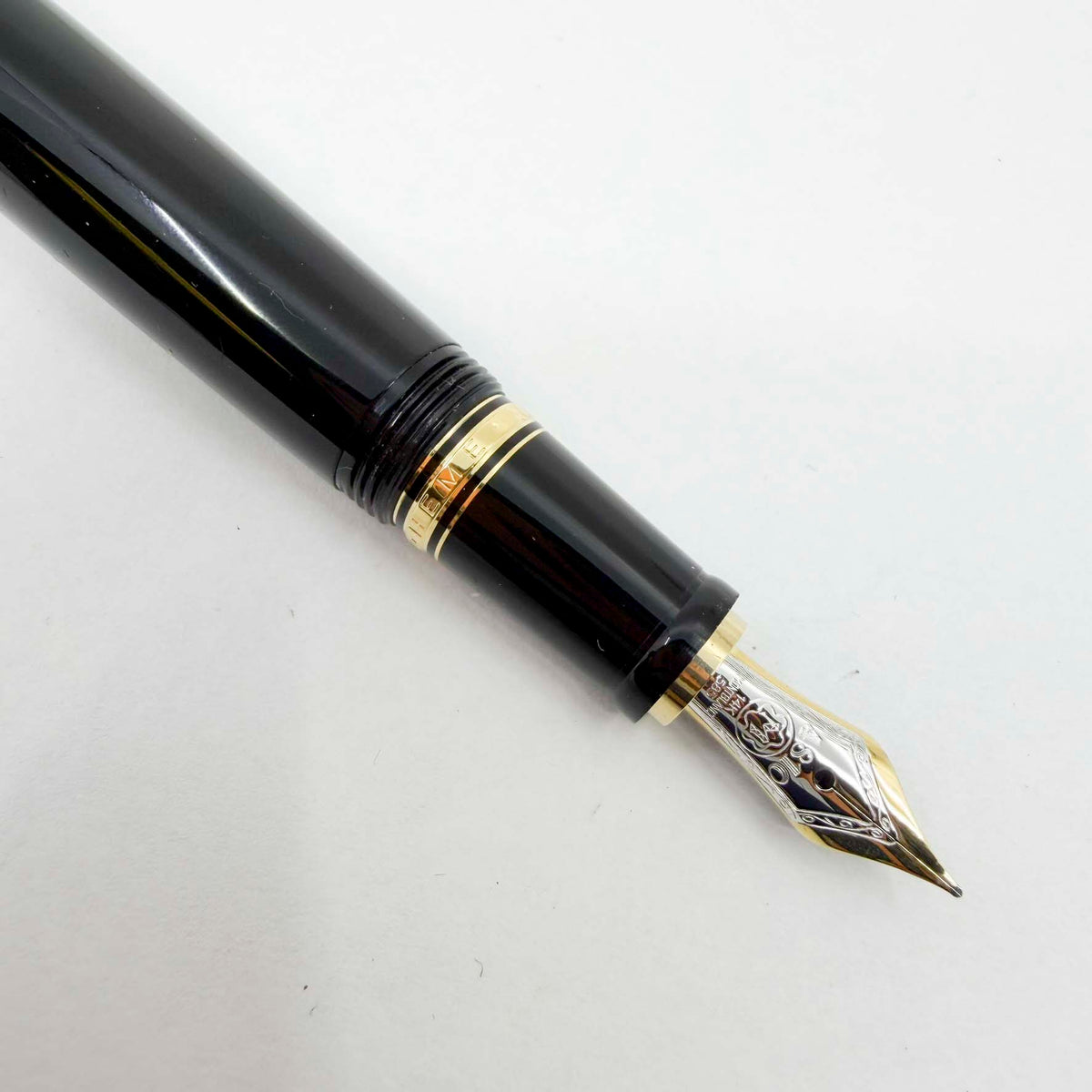 Montblanc Larger Size Boheme Fountain Pen - Fixed Nib (Non-Retractable) - Stoneless Model - Fine 14kt Gold Nib