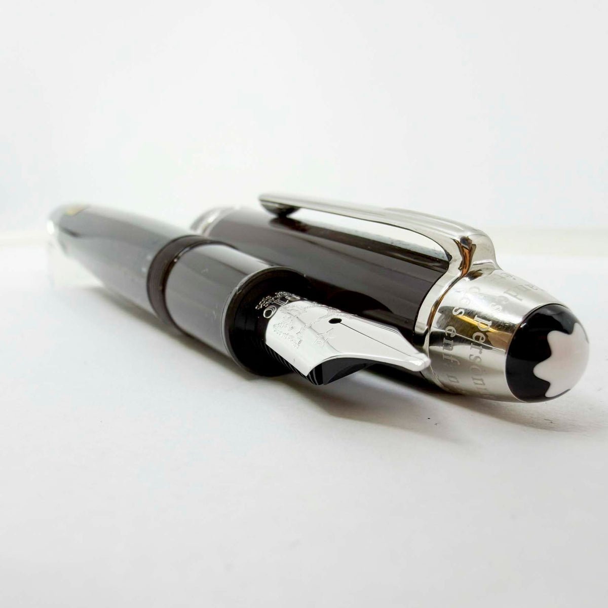 Montblanc Le Petit Prince & Aviator LeGrand #146 Brown Resin Fountain Pen - Double Broad 14kt Gold Nib