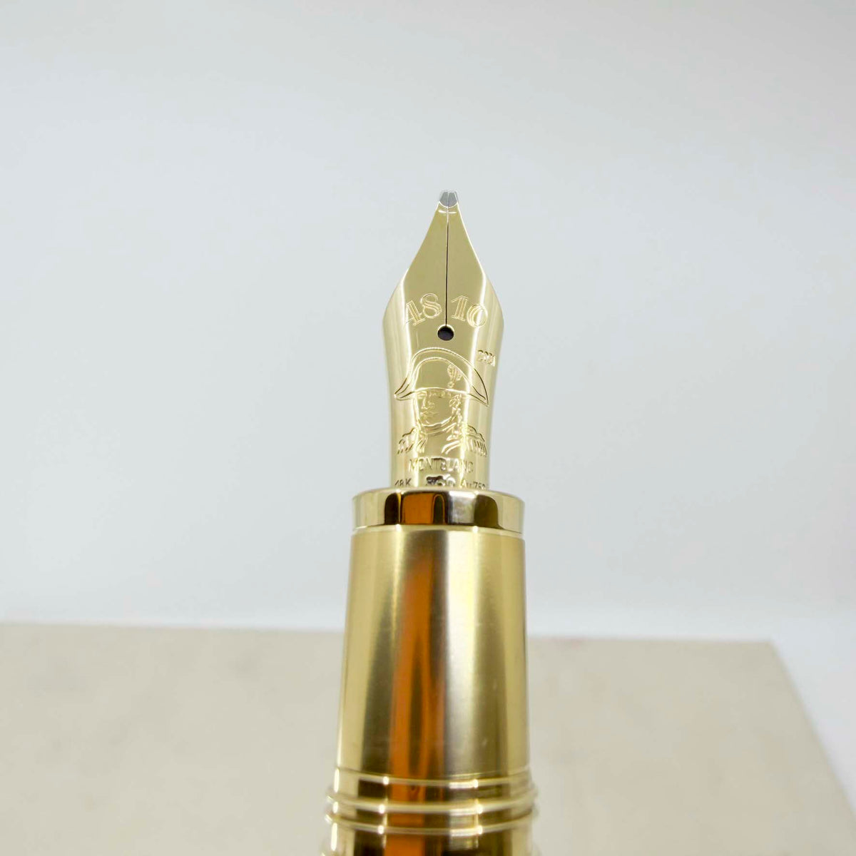 Montblanc 2021 Homage to Napoleon Bonaparte Patron of Arts 4810 Limited Edition Fountain Pen - Broad 18kt Gold Nib - No Original Box