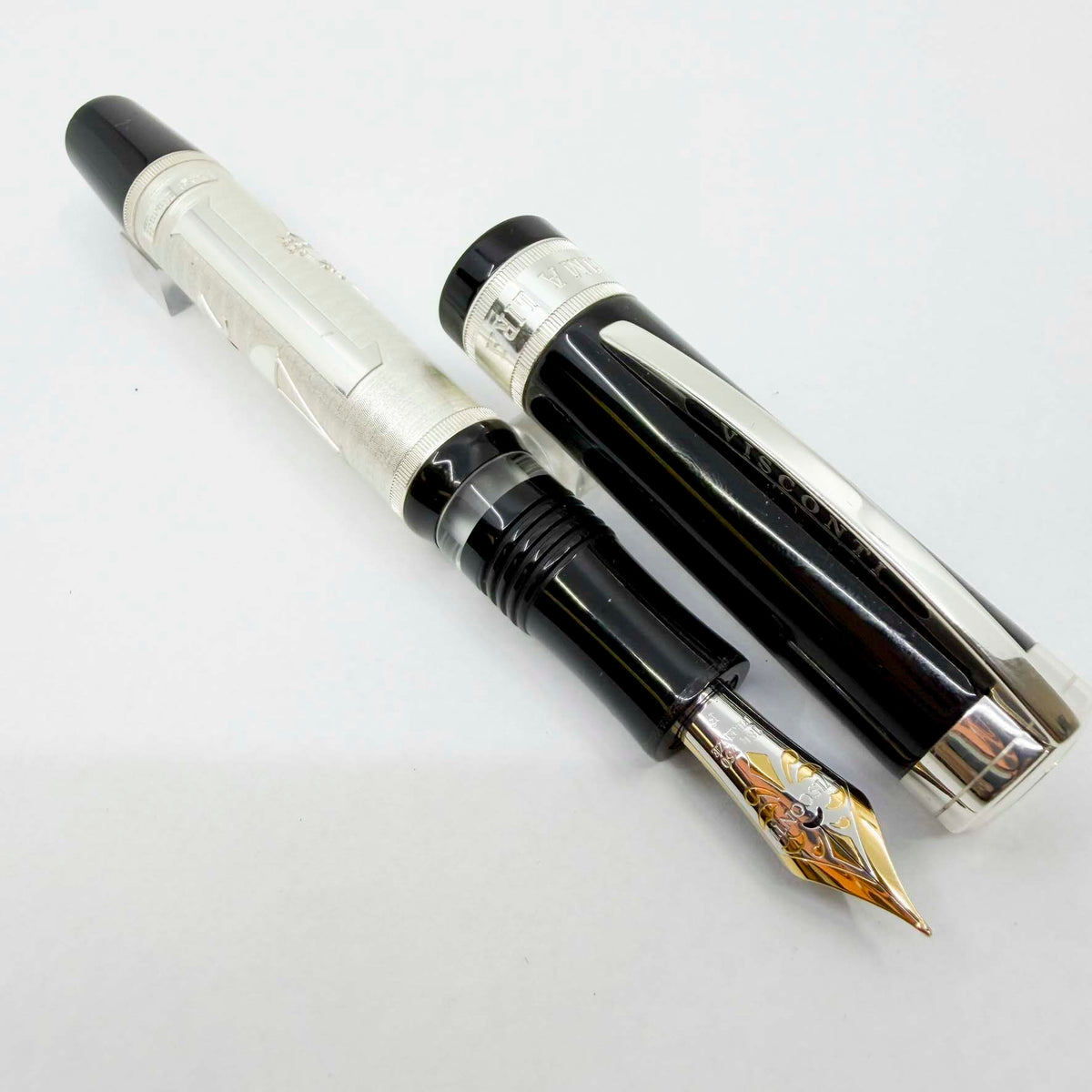 Visconti Limited Edition Ultimate Lira Oversized Fountain Pen #086/975 - Fine 18kt Gold Nib