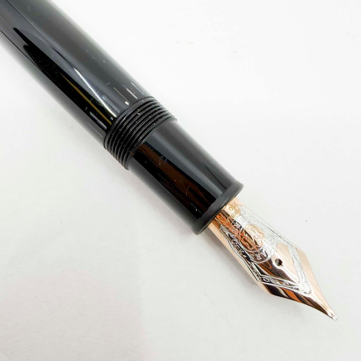 Montblanc Meisterstuck 75th Anniversary "1924" LeGrand Doue Numbered Limited Edition Solitaire Barleycorn Sterling Silver Fountain Pen - Medium 18kt Gold Nib - MINT