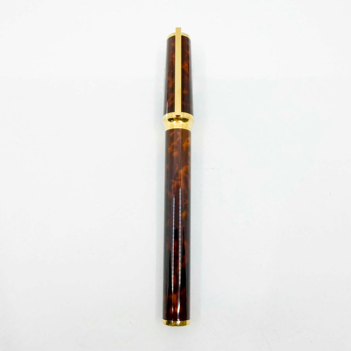 S.T. Dupont Montparnasse Chairman (Largest) Tortoiseshell Laque de Chine Fountain Pen - Medium 18kt Gold Nib