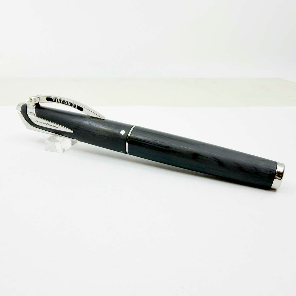 Visconti Pininfarina Carbongrafite Retractable Nib Limited Edition Fountain Pen - Fine Chromium 18 SmarTouch Tubular Nib