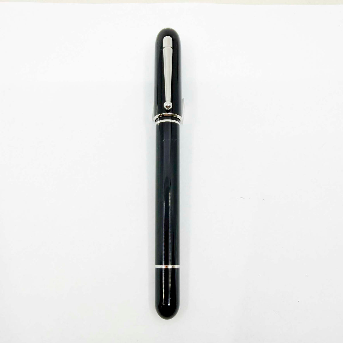 Dunhill Sidecar Black Lacquer Fountain Pen - Medium 18kt Gold Nib