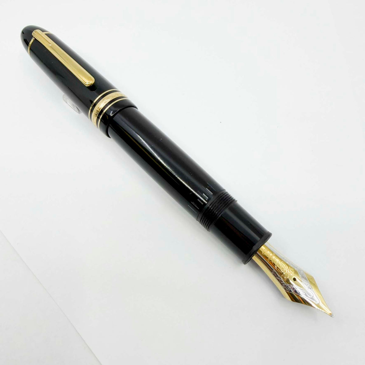 Montblanc Meisterstuck Black Resin #149 Fountain Pen - Largest of the Meisterstucks - Medium 18kt Gold Nib