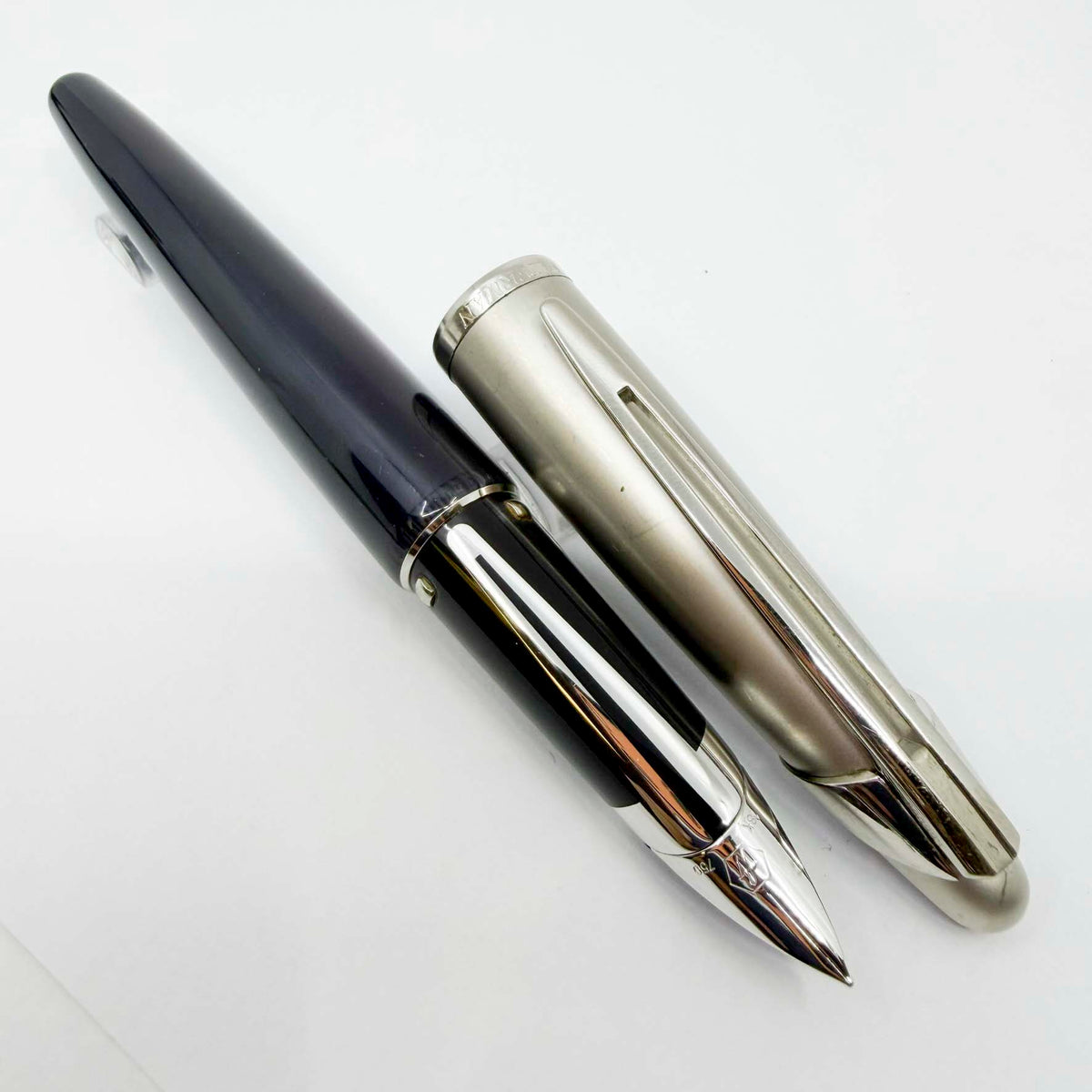 Waterman Edson Black Diamond Fountain Pen - Medium 18kt Gold Nib - SCARCE!