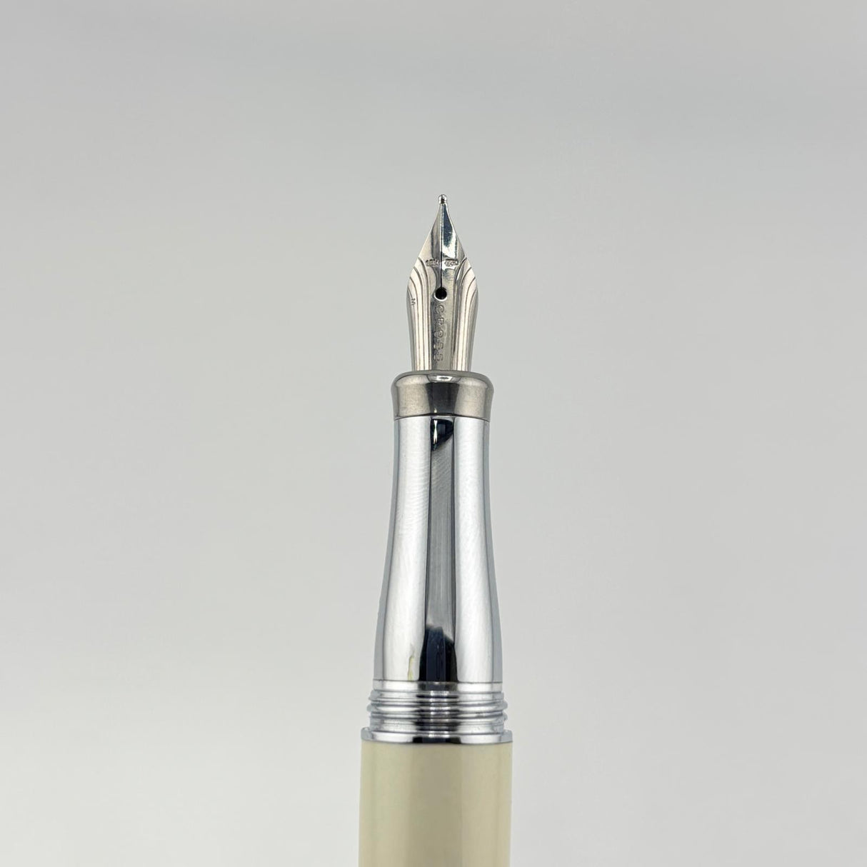 Cross Parasol Curves Cream and Chrome cap - Fountain Pen