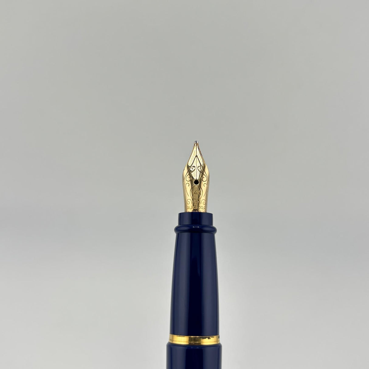 Aurora Ipsilon Deluxe Blue 14K585 gold nib - Fountain Pen