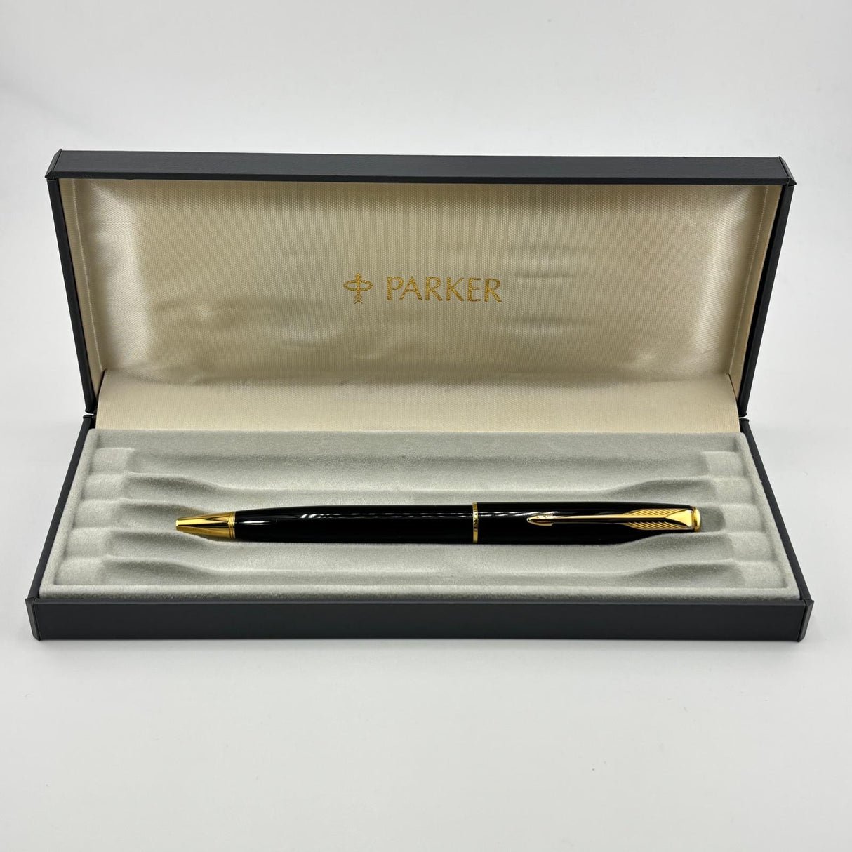 Parker Sonnet Black Lacquer Gold trim circa 1995 - Ball Pen